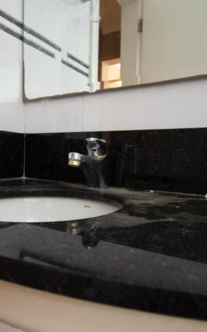 Casa à venda com 800m², 4 quartos e 6 vagas Casa à venda com 800m², 4 quartos e 6 vagasBanheiro da Suíte 2