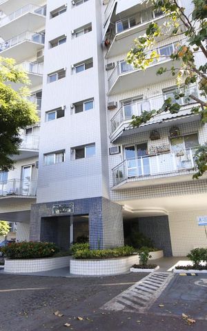 Apartamento à venda com 80m², 2 quartos e 2 vagasFachada e portaria