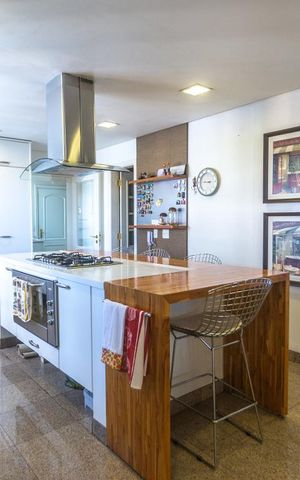 Apartamento à venda com 460m², 5 quartos e 5 vagas Apartamento à venda com 460m², 5 quartos e 5 vagasCozinha