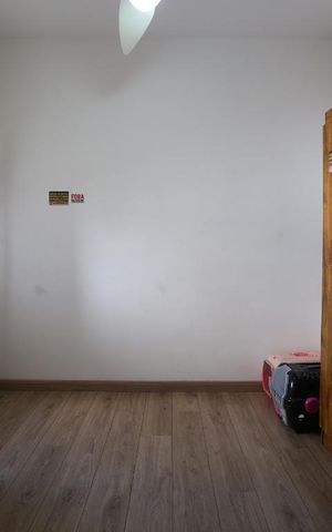 Casa de condomínio à venda com 90m², 3 quartos e 2 vagasEscritório
