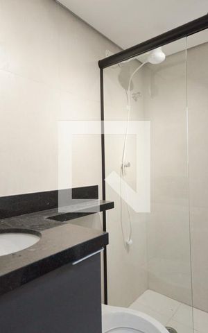 Studio à venda com 30m², 1 quarto e 1 vaga Studio à venda com 30m², 1 quarto e 1 vagaBanheiro