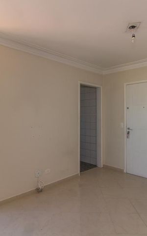 Apartamento à venda com 83m², 3 quartos e 1 vaga Apartamento à venda com 83m², 3 quartos e 1 vagaSala