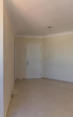 Apartamento à venda com 83m², 3 quartos e 1 vaga Apartamento à venda com 83m², 3 quartos e 1 vagaSala