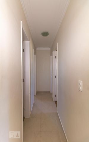 Apartamento à venda com 83m², 3 quartos e 1 vaga Apartamento à venda com 83m², 3 quartos e 1 vagaCorredor