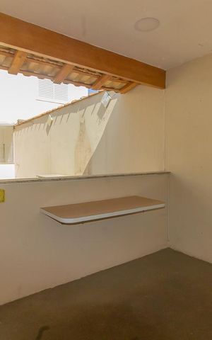 Casa à venda com 200m², 3 quartos e 3 vagas Casa à venda com 200m², 3 quartos e 3 vagasQuintal Espaço Gourmet