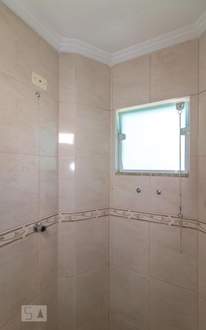 Casa à venda com 200m², 3 quartos e 3 vagas Casa à venda com 200m², 3 quartos e 3 vagasBanheiro Suíte Quarto 1