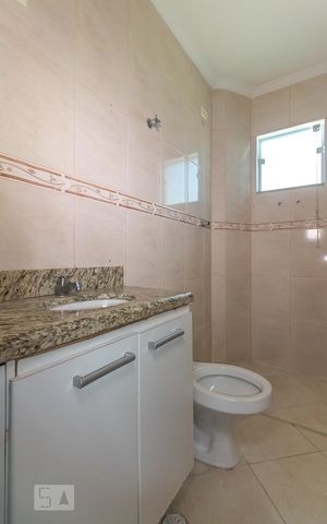 Casa à venda com 200m², 3 quartos e 3 vagas Casa à venda com 200m², 3 quartos e 3 vagasBanheiro Suíte Quarto 1