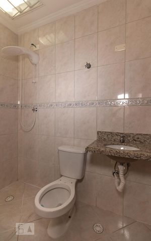 Casa à venda com 200m², 3 quartos e 3 vagas Casa à venda com 200m², 3 quartos e 3 vagasBanheiro Suíte Quarto 2