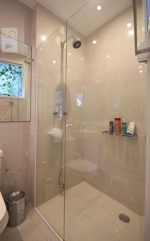 Apartamento à venda com 257m², 3 quartos e 4 vagasBanheiro da Suíte 1