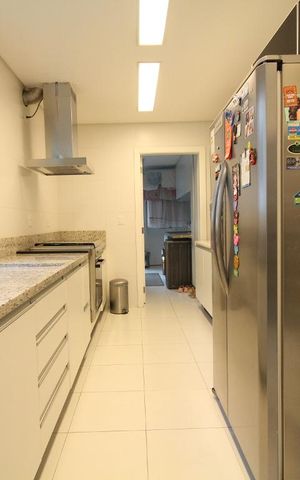 Apartamento à venda com 257m², 3 quartos e 4 vagasCozinha
