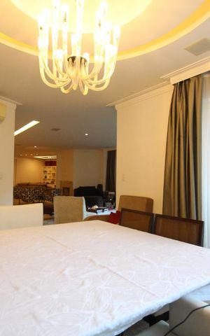 Apartamento à venda com 257m², 3 quartos e 4 vagasSala