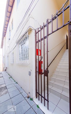Apartamento para alugar com 65m², 2 quartos e sem vaga Apartamento para alugar com 65m², 2 quartos e sem vagaEntrada