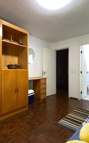 Casa à venda com 384m², 4 quartos e 4 vagas Casa à venda com 384m², 4 quartos e 4 vagasSuíte 2