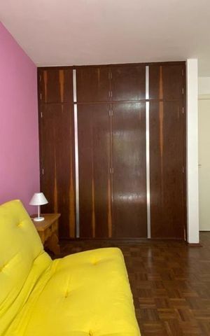 Casa à venda com 384m², 4 quartos e 4 vagas Casa à venda com 384m², 4 quartos e 4 vagasQuarto 4