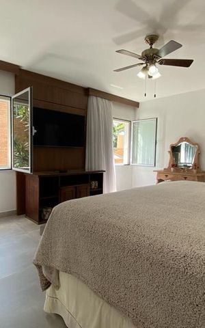 Casa à venda com 384m², 4 quartos e 4 vagas Casa à venda com 384m², 4 quartos e 4 vagasSuíte 1