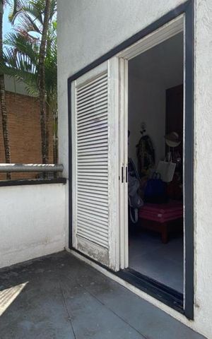 Casa à venda com 384m², 4 quartos e 4 vagas Casa à venda com 384m², 4 quartos e 4 vagasSuíte 1