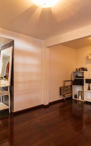 Casa à venda com 260m², 4 quartos e 2 vagasSala