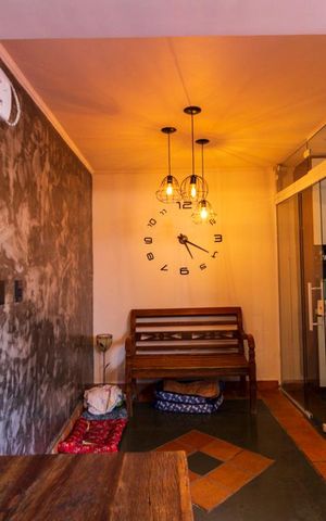 Casa à venda com 260m², 4 quartos e 2 vagasÁrea externa com churrasqueira