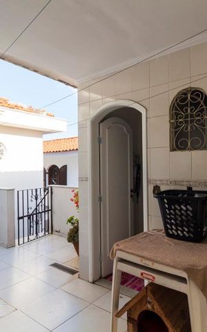 Casa à venda com 260m², 4 quartos e 2 vagasÁrea de Serviço