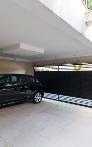 Casa à venda com 260m², 4 quartos e 2 vagasGaragem