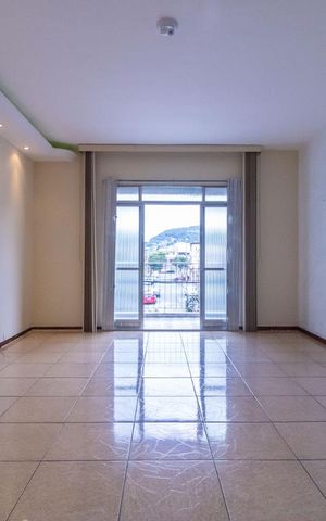 Apartamento à venda com 107m², 3 quartos e 2 vagas Apartamento à venda com 107m², 3 quartos e 2 vagasSala