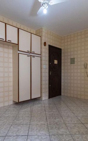 Apartamento à venda com 107m², 3 quartos e 2 vagas Apartamento à venda com 107m², 3 quartos e 2 vagasCozinha