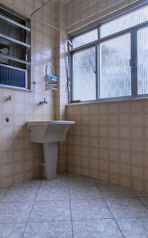 Apartamento à venda com 107m², 3 quartos e 2 vagas Apartamento à venda com 107m², 3 quartos e 2 vagasÁrea de Serviço