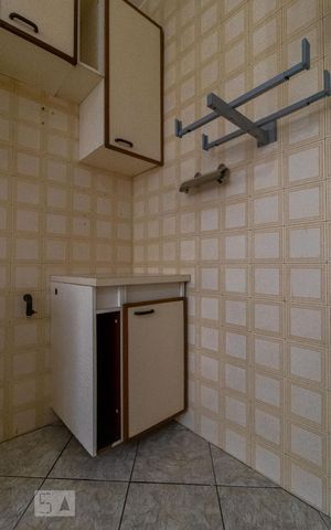 Apartamento à venda com 107m², 3 quartos e 2 vagas Apartamento à venda com 107m², 3 quartos e 2 vagasDetalhe da Cozinha
