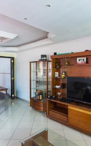 Casa à venda com 130m², 2 quartos e 1 vagaSala