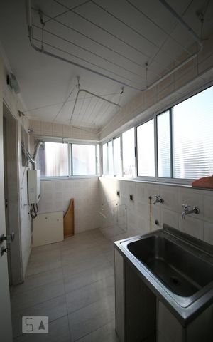 Apartamento para alugar com 195m², 3 quartos e 2 vagasÁrea de Serviço