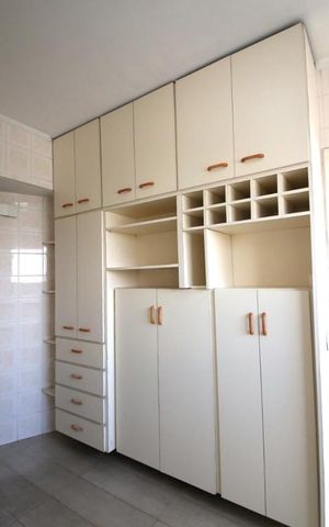 Apartamento para alugar com 195m², 3 quartos e 2 vagasCozinha - Armários