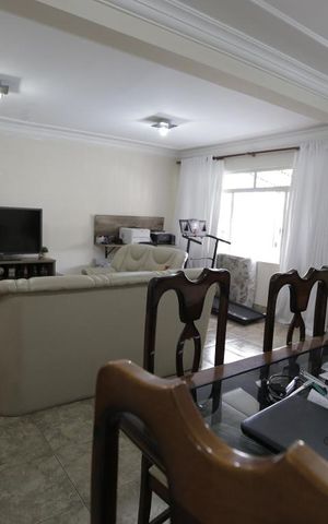 Casa à venda com 138m², 3 quartos e 2 vagasSala