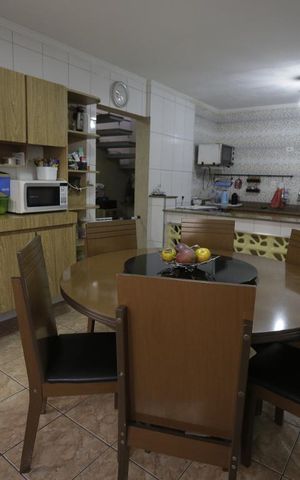 Casa à venda com 138m², 3 quartos e 2 vagasCozinha