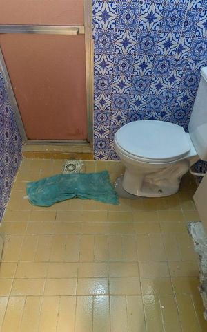 Apartamento para alugar com 55m², 2 quartos e sem vagaBanheiro