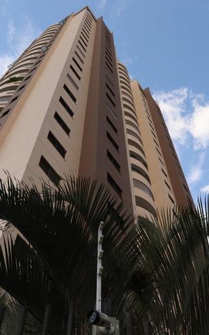 Apartamento para alugar com 86m², 3 quartos e 2 vagasFachada