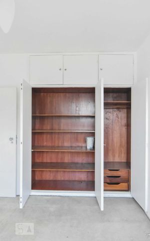 Apartamento à venda com 85m², 2 quartos e 1 vagaQuarto 01 Armário