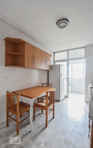 Apartamento à venda com 85m², 2 quartos e 1 vagaCozinha
