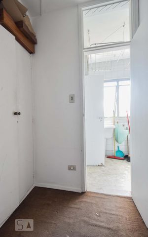 Apartamento à venda com 85m², 2 quartos e 1 vagaQuarto de Serviços