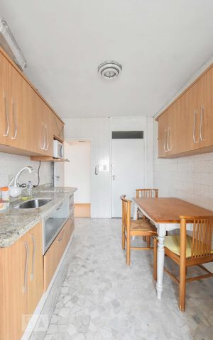 Apartamento à venda com 85m², 2 quartos e 1 vagaCozinha