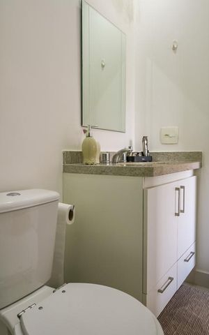 Apartamento à venda com 49m², 1 quarto e 1 vaga Apartamento à venda com 49m², 1 quarto e 1 vagaBanheiro da Suíte