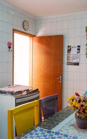 Casa à venda com 90m², 3 quartos e 1 vaga Casa à venda com 90m², 3 quartos e 1 vagaCozinha