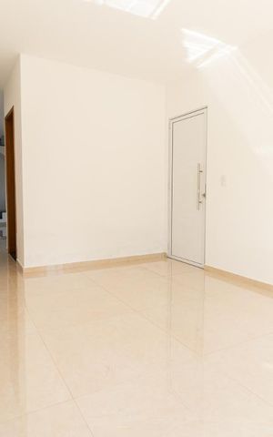 Casa à venda com 330m², 5 quartos e 6 vagasSala de Estar