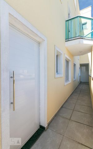 Casa à venda com 330m², 5 quartos e 6 vagasCorredor Externo