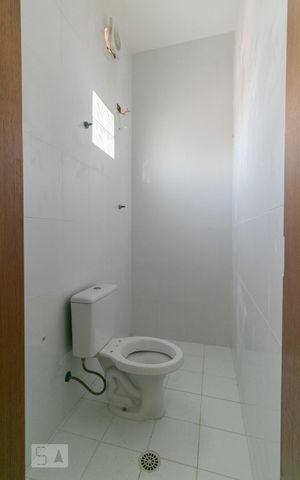 Casa à venda com 330m², 5 quartos e 6 vagasBanheiro da Suíte 5