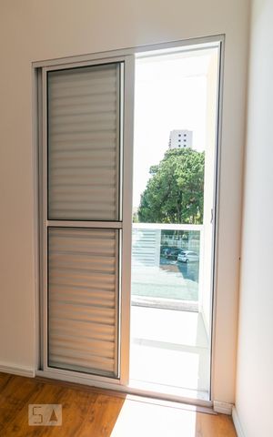 Casa à venda com 330m², 5 quartos e 6 vagasSacada Suíte 3