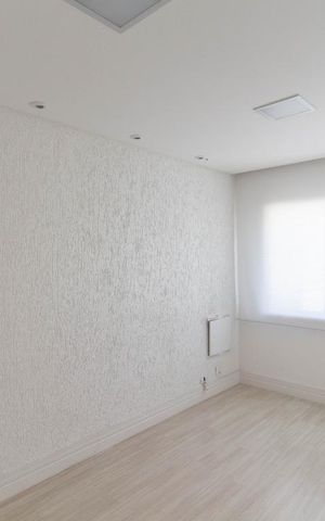 Casa à venda com 450m², 4 quartos e 6 vagas Casa à venda com 450m², 4 quartos e 6 vagasEscritório