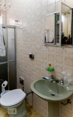 Casa à venda com 480m², 7 quartos e 4 vagas Casa à venda com 480m², 7 quartos e 4 vagasBanheiro 3