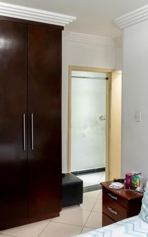 Casa à venda com 480m², 7 quartos e 4 vagas Casa à venda com 480m², 7 quartos e 4 vagasSuite 4