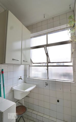 Apartamento à venda com 37m², 1 quarto e sem vaga Apartamento à venda com 37m², 1 quarto e sem vagaÁrea de Serviço