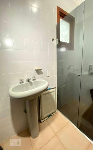 Apartamento à venda com 330m², 4 quartos e 2 vagas Apartamento à venda com 330m², 4 quartos e 2 vagasBanheiro 5 cobertura